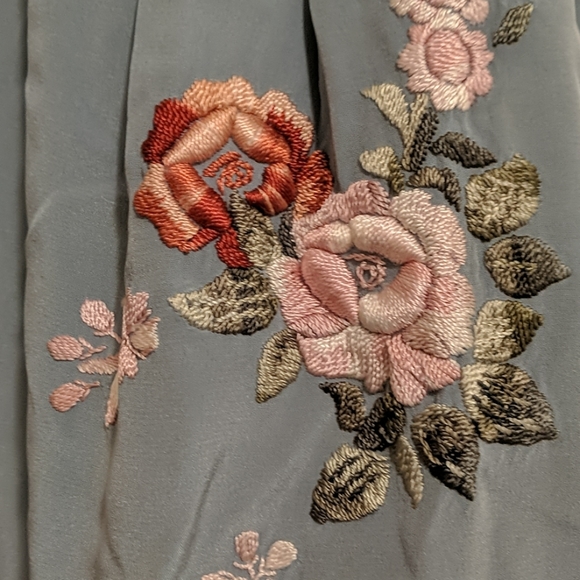 Dusty blue BCBG embroidered silk tank - Picture 2 of 5